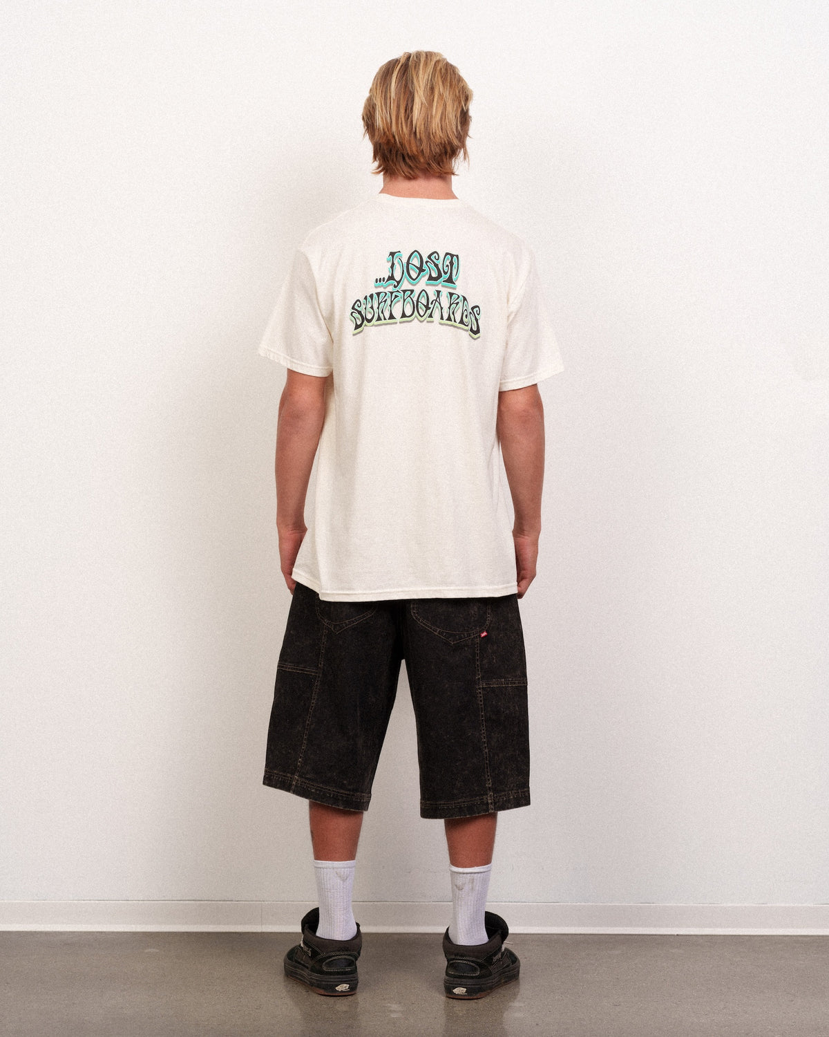 LOST // PISCES LOGO TEE