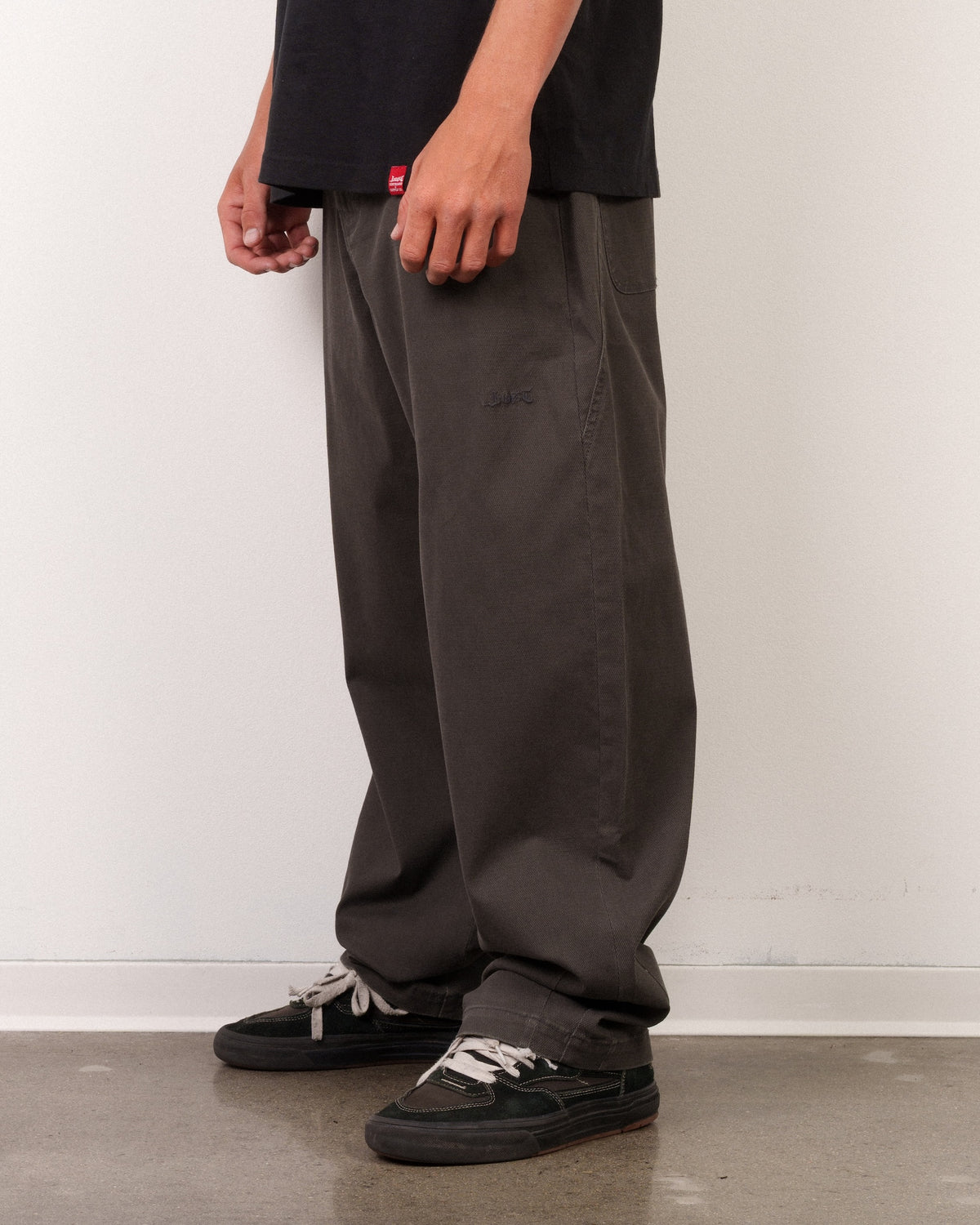 LOST // THE BARREL CHINO PANT