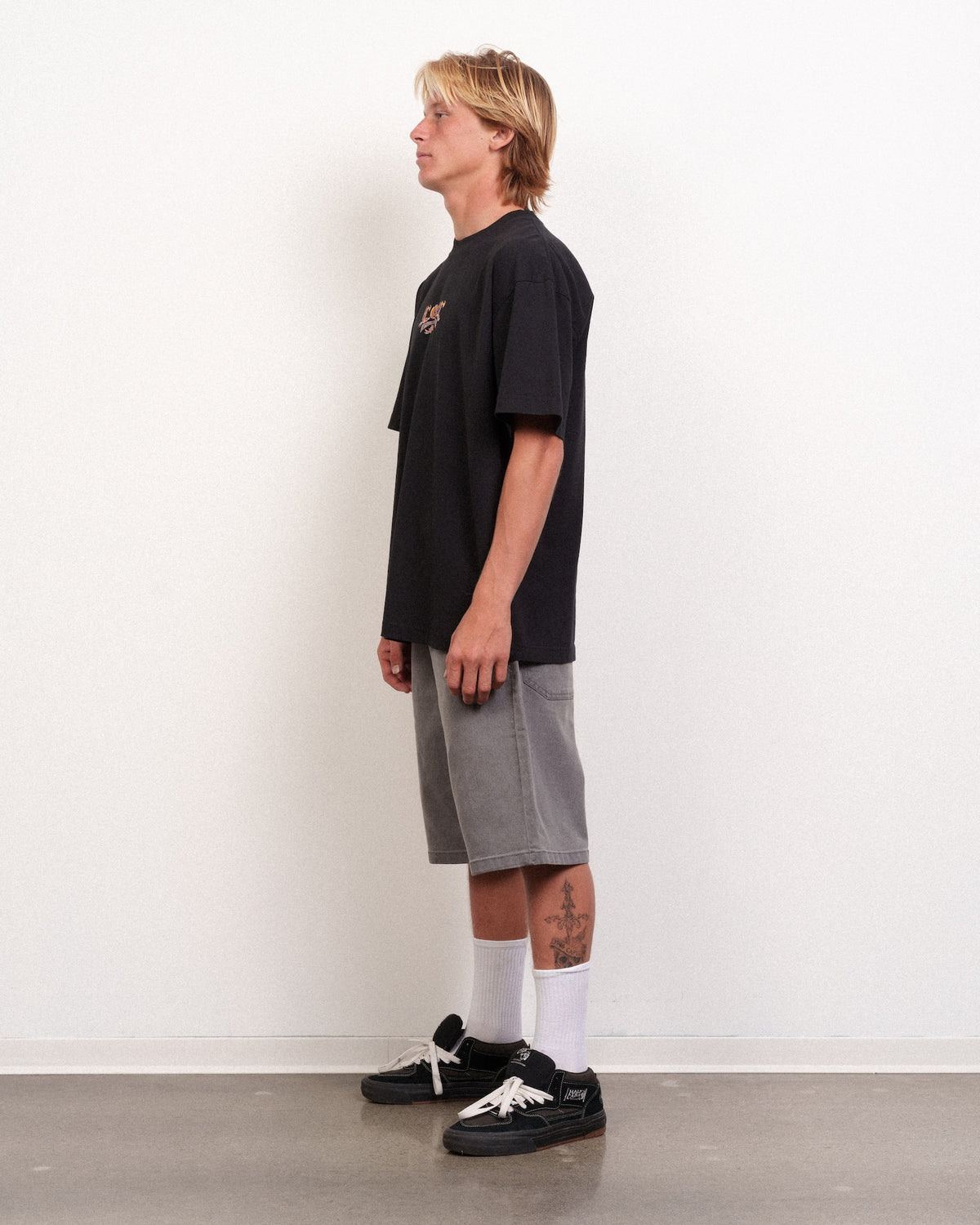 LOST // DROPOUT DENIM JORT