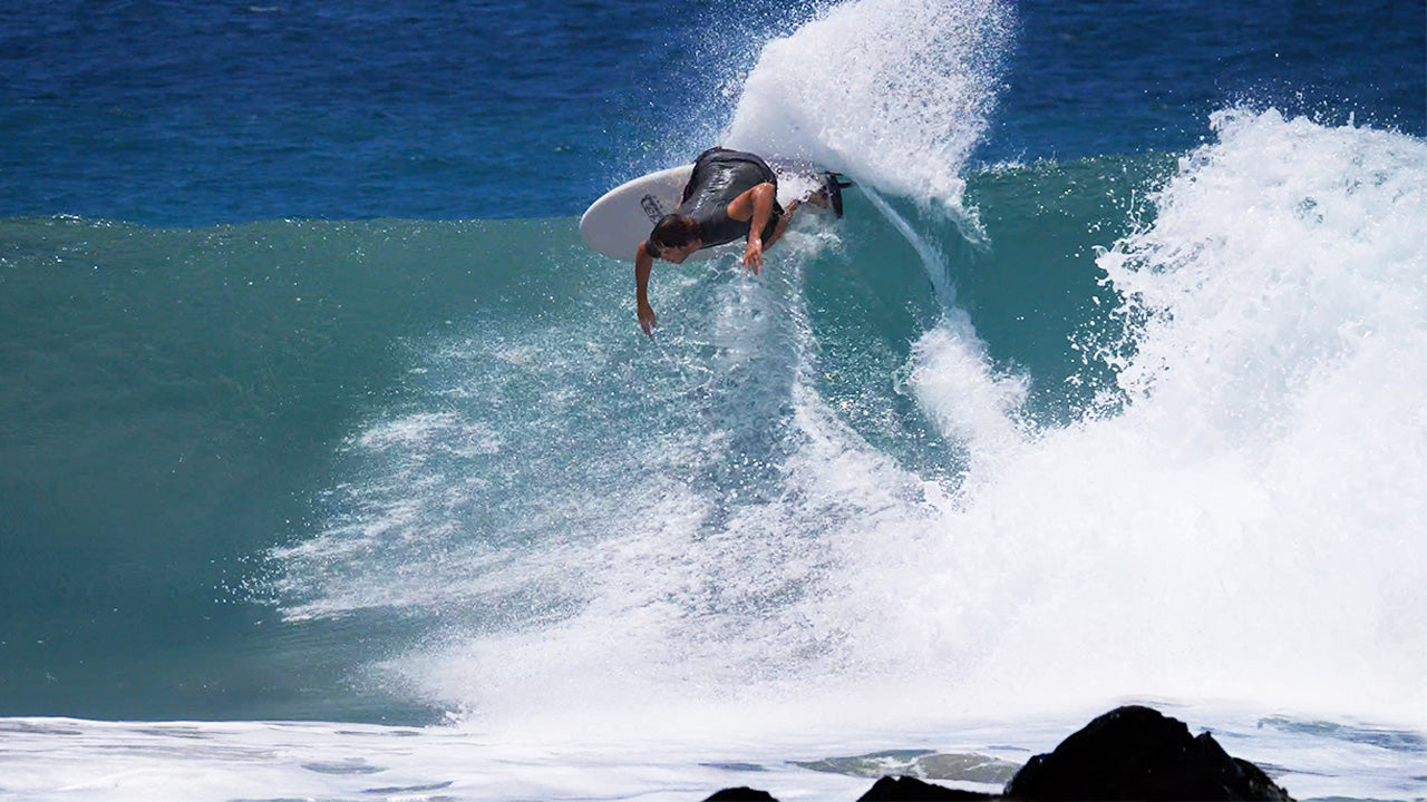 CLAY MARZO RIPS SKETCHY ROCK WAVE – Catch Surf®