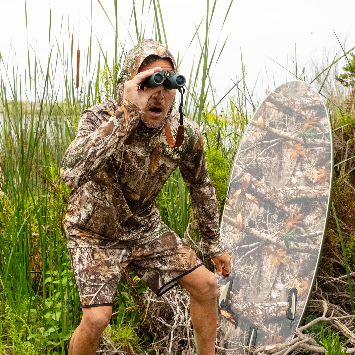 Realtree® // Hooded L/S Rash Guard