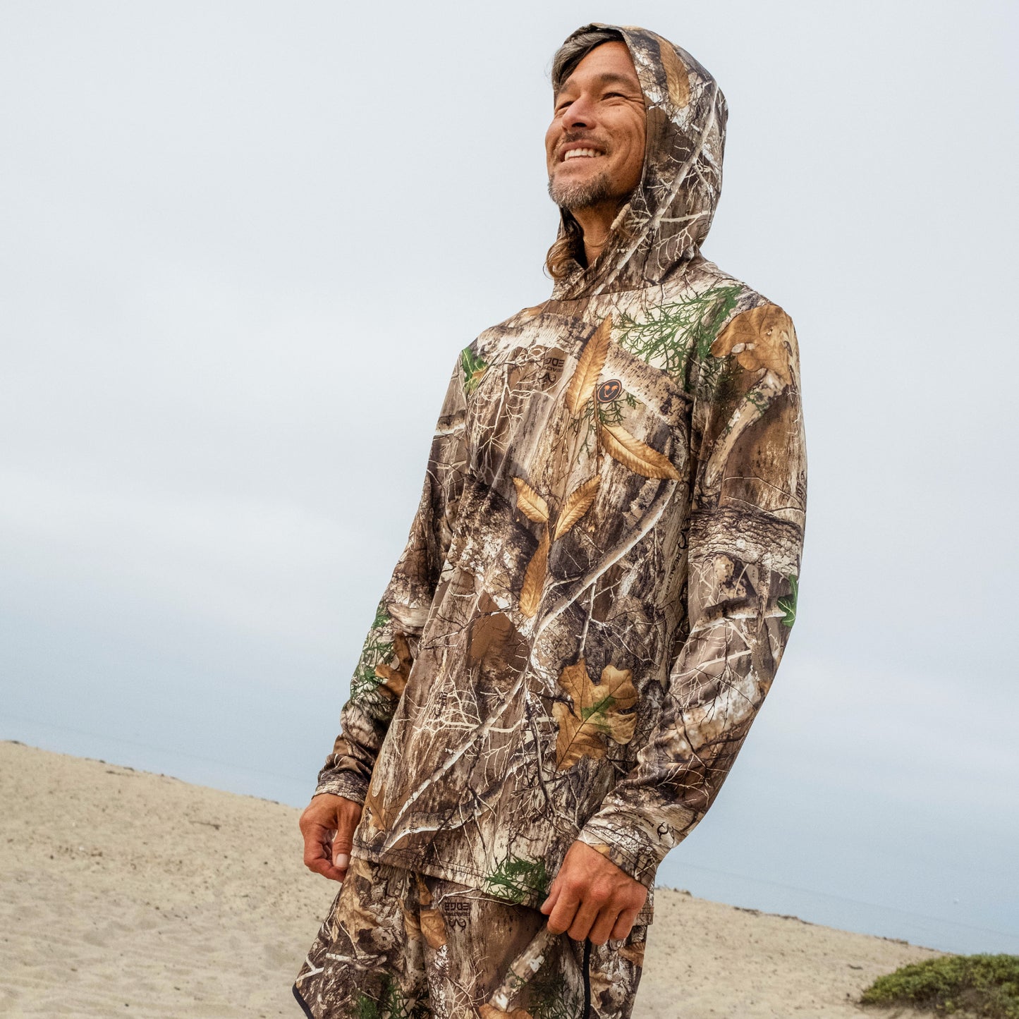 Realtree® // Hooded L/S Rash Guard